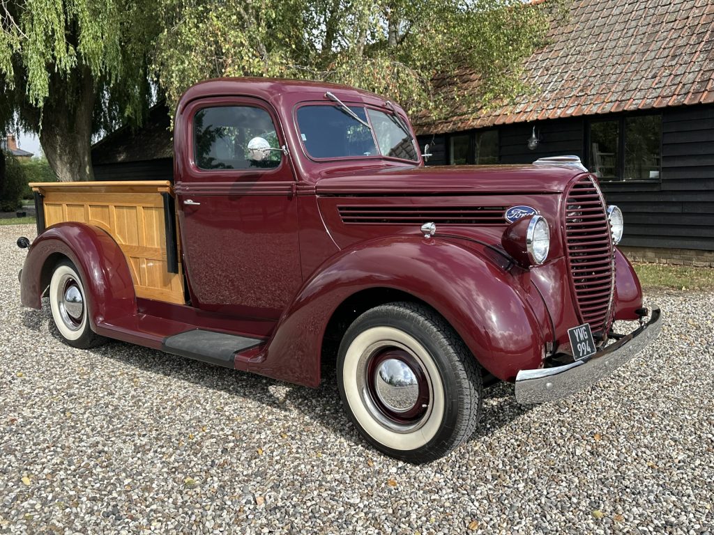 1939 FORD F1 Barrel Nose V8 Pickup Restomod.