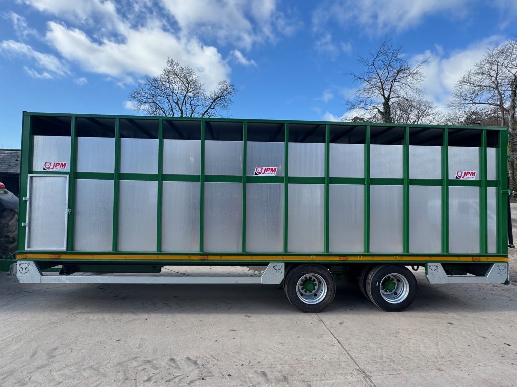 JPM 24FT LIVESTOCK CATTLE TRAILER