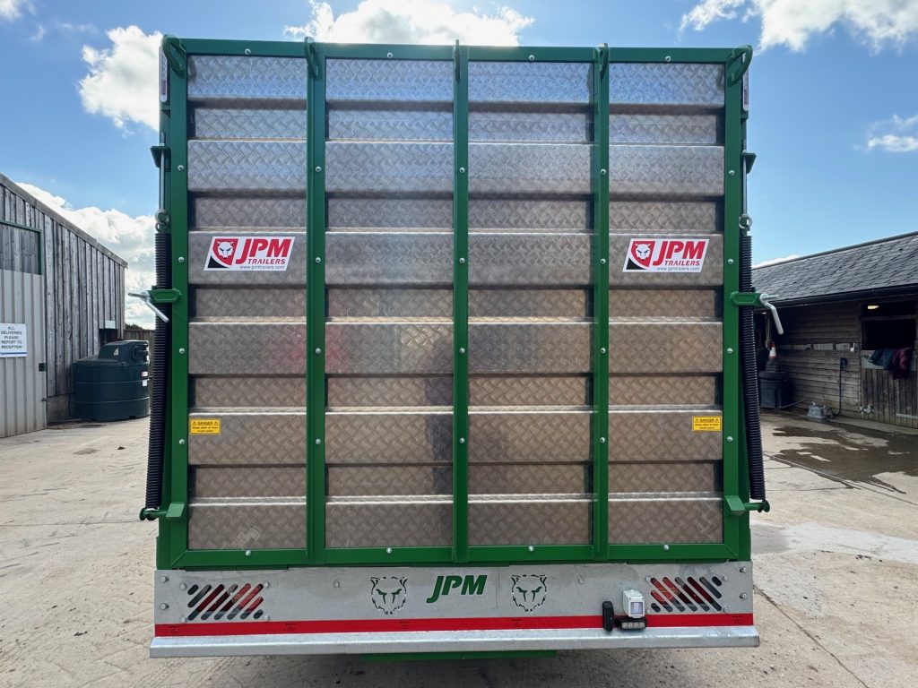 JPM 24FT LIVESTOCK CATTLE TRAILER