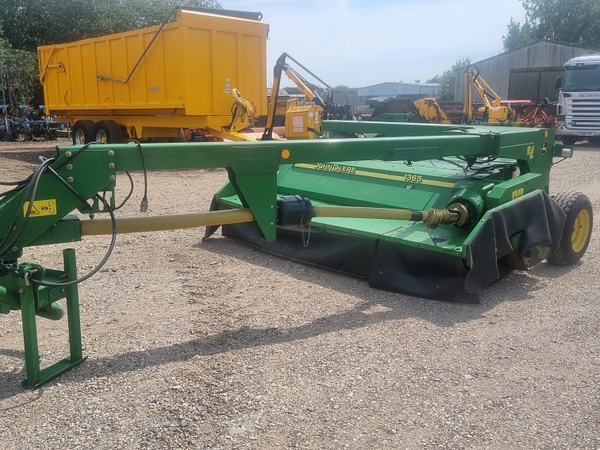 John Deere 1365