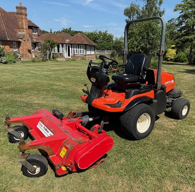 Kubota 3890 Out Front Mower