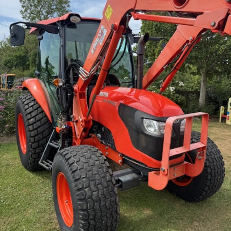 Kubota M7060