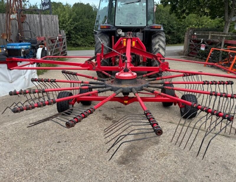 Lely Hibiscus 485s Rotory Hay Rake