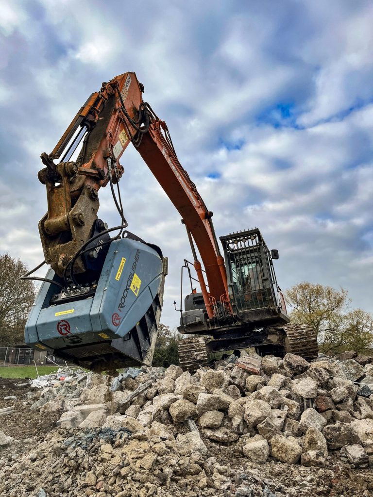 RockZone Rockcrusher 7R Bucket