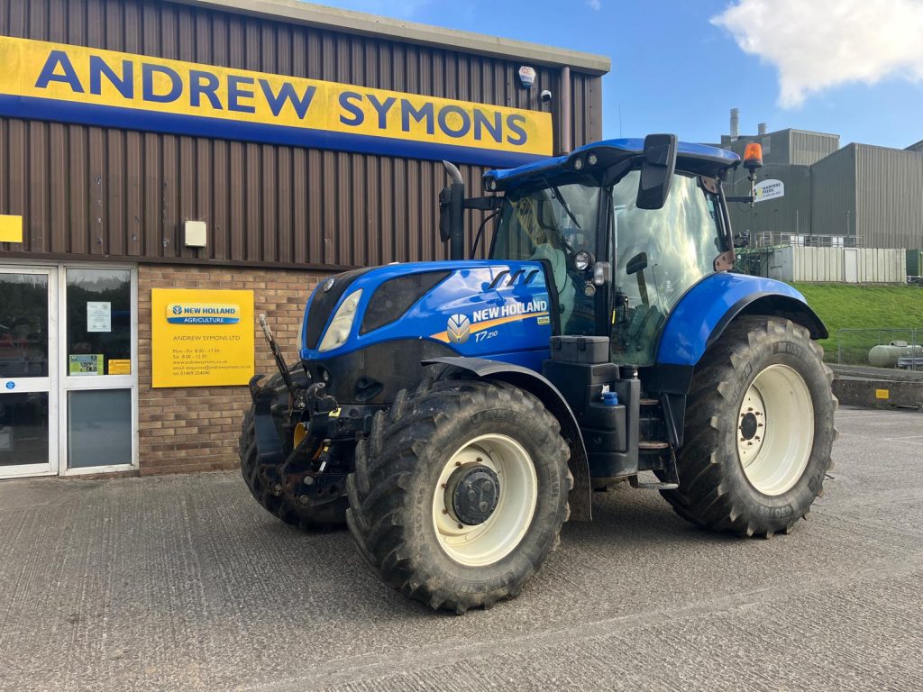 New Holland T7.210 Power Command Sidewinder Tier 4B Tractor