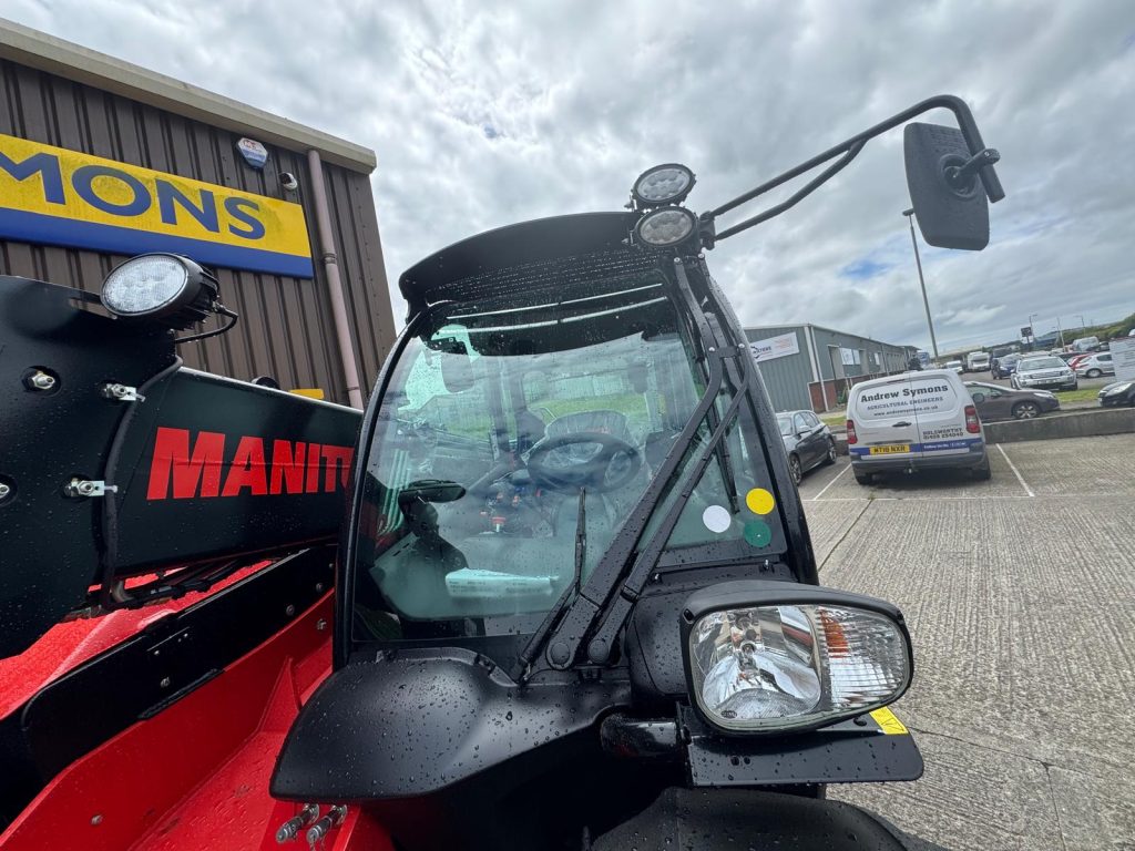 Manitou MLT635PS+ Elite Telehandler