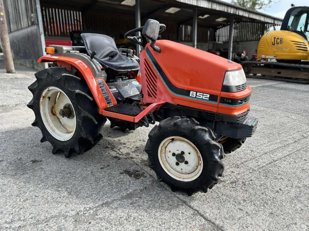 Kubota B52