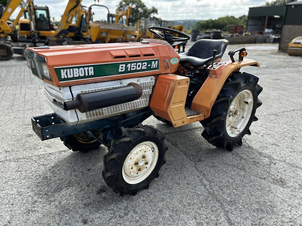 Kubota B1502