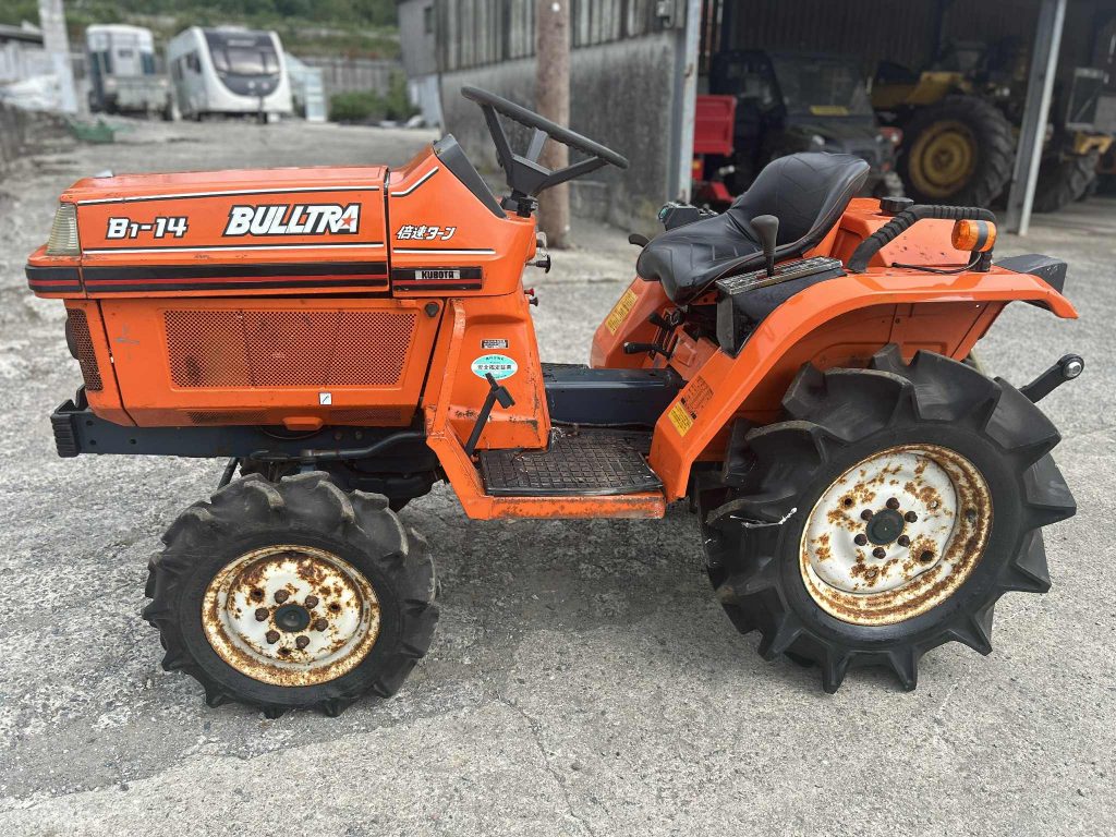 Kubota B1-14
