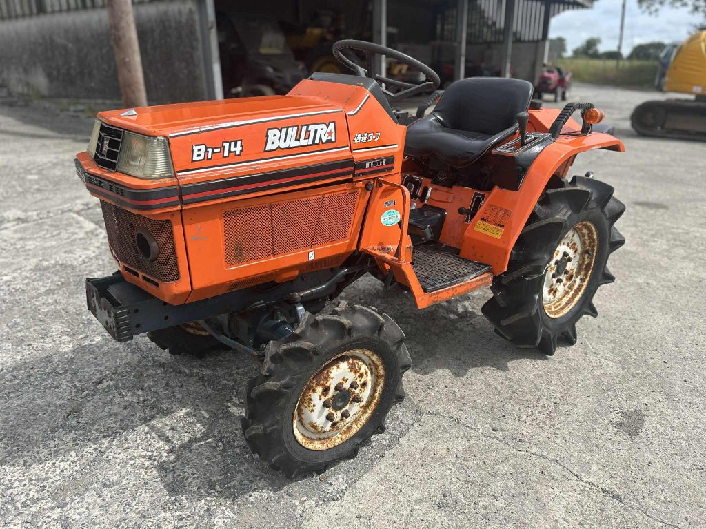 Kubota B1-14