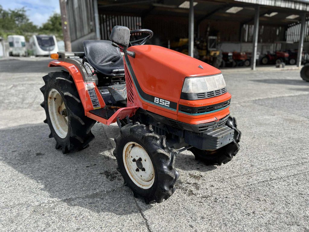 Kubota B52