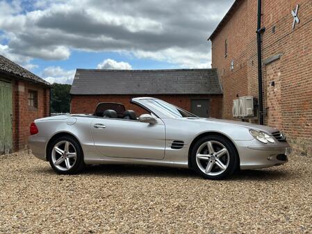 MERCEDES-BENZ SL