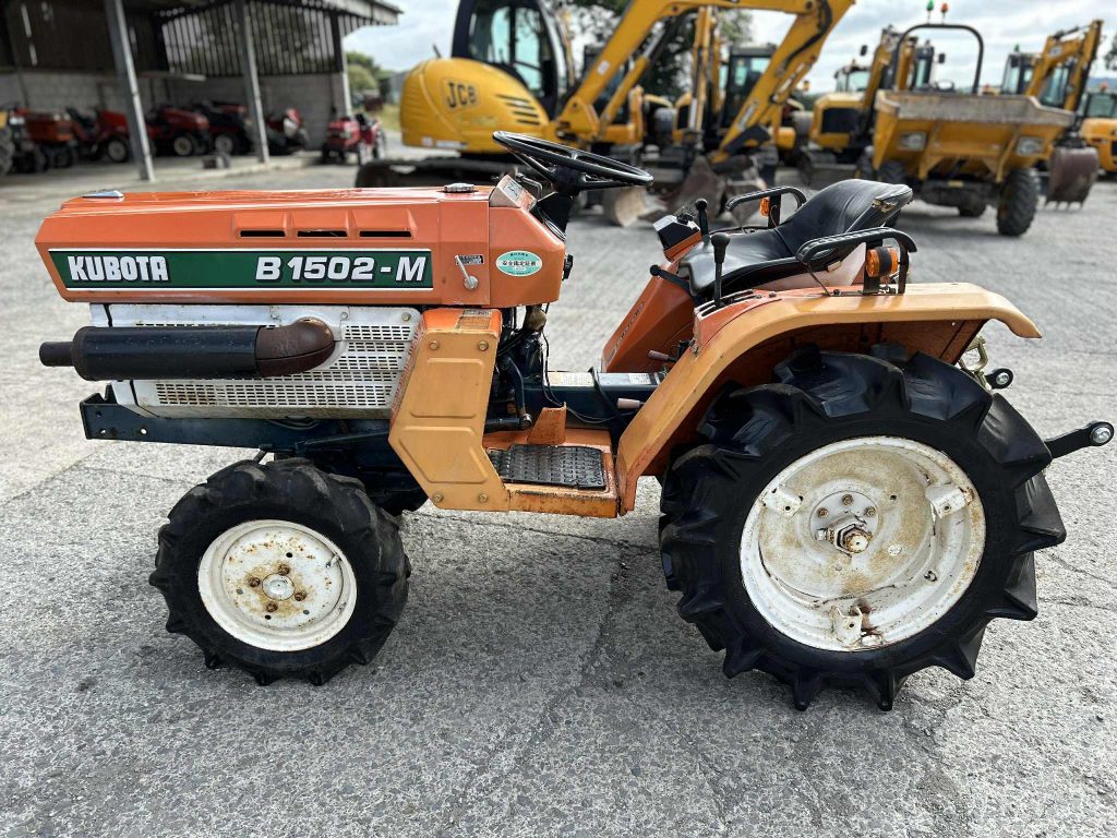 Kubota B1502