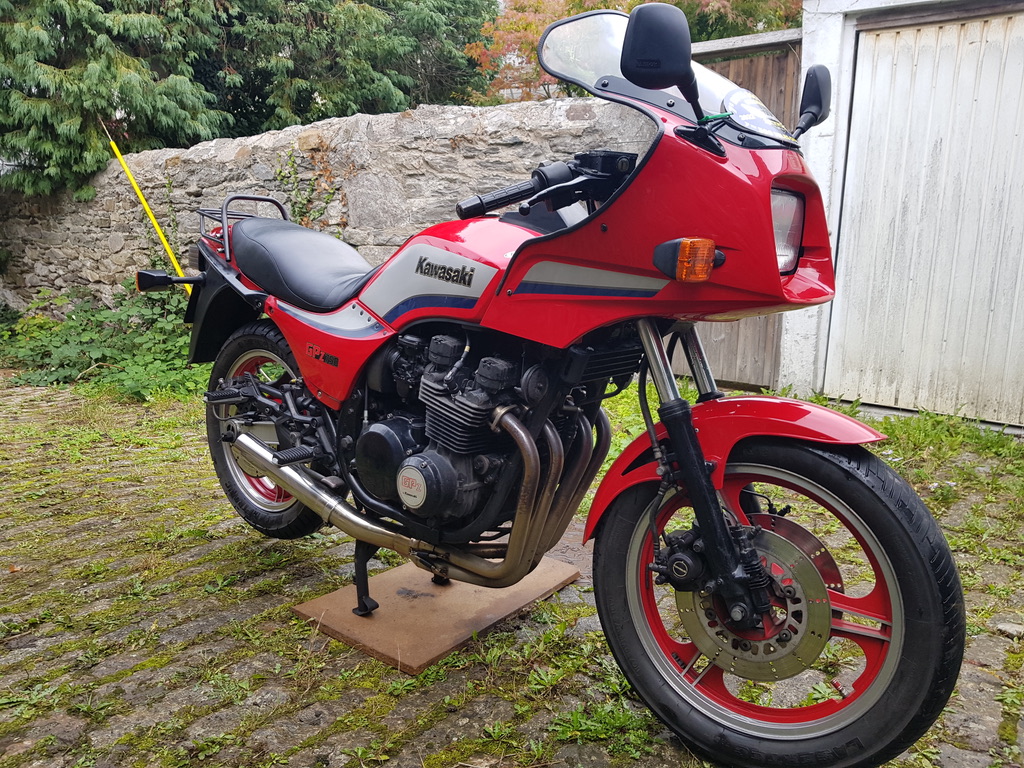 Kawasaki GPZ750 Unitrack. Great original conditiomn