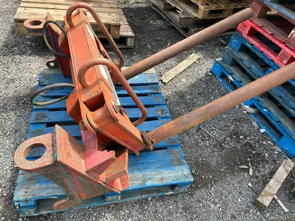 Hall Round Bale Handler – Matbro Brackets