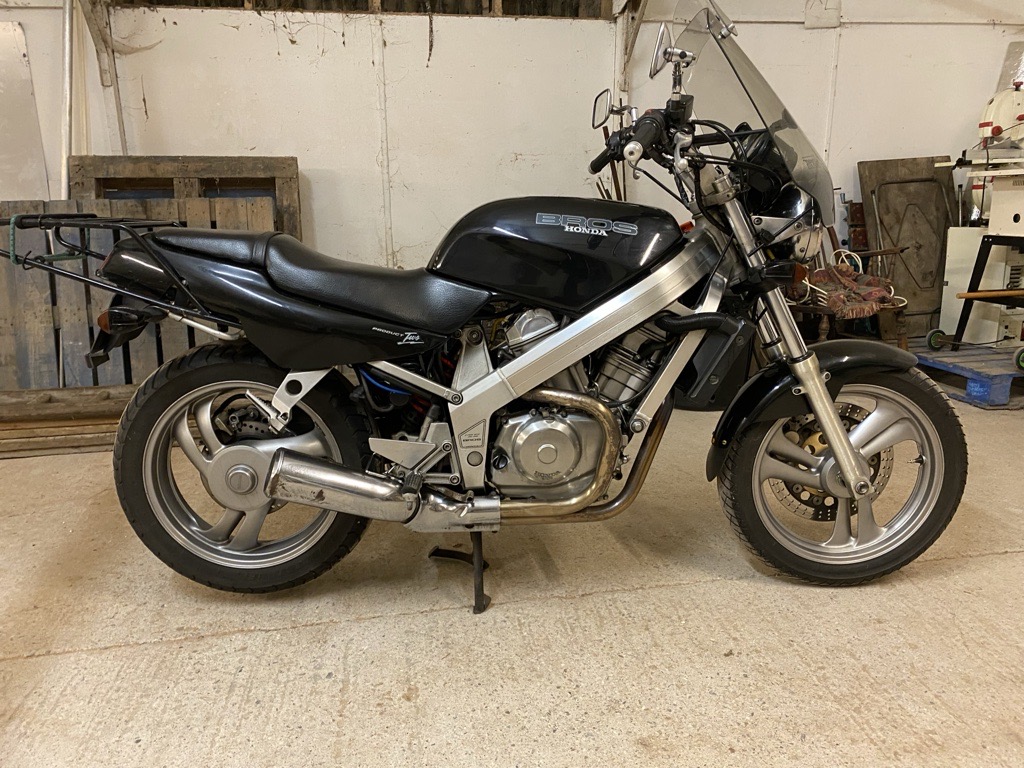 Honda Bros 400cc
