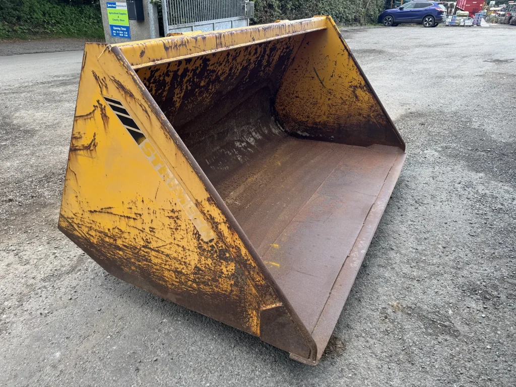 Strimech 7′ 6″ Bucket