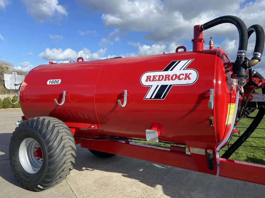 Redrock 1600 Gallon tanker, NEW