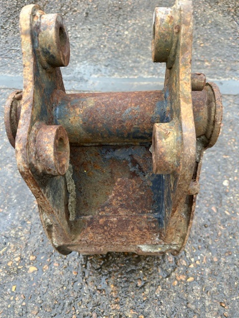 11 Inch Digger Bucket