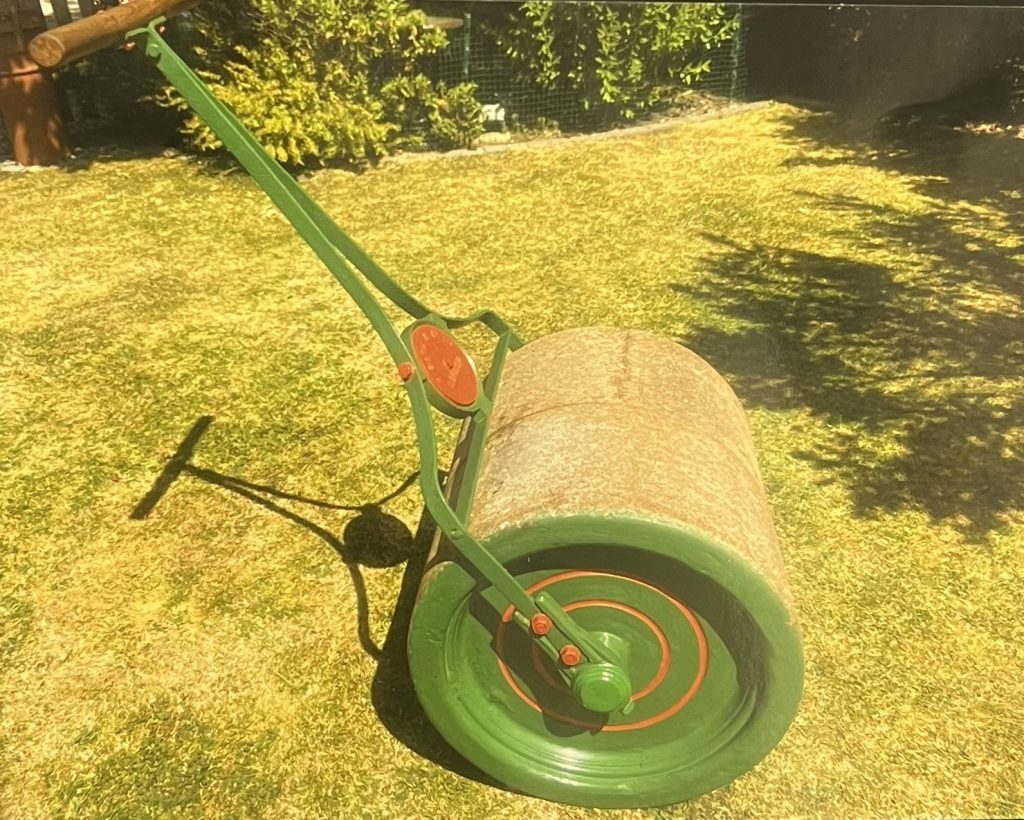 Garden roller