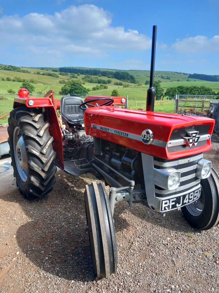 Massey Ferguson 135