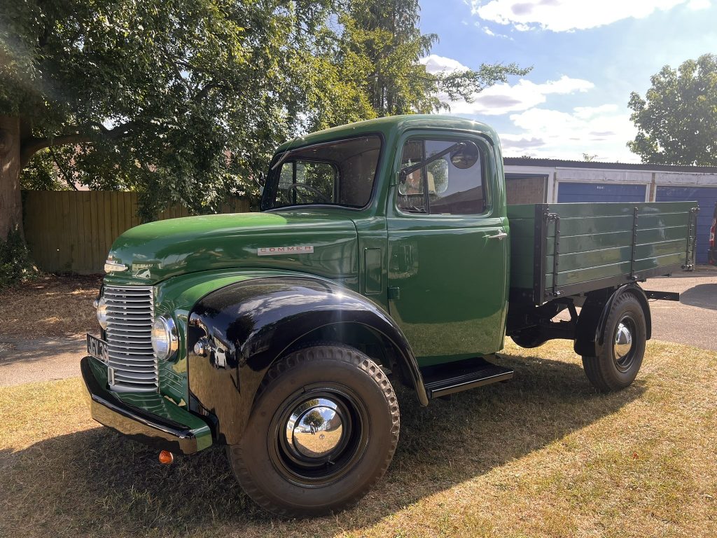 1956 Commer Superpoise