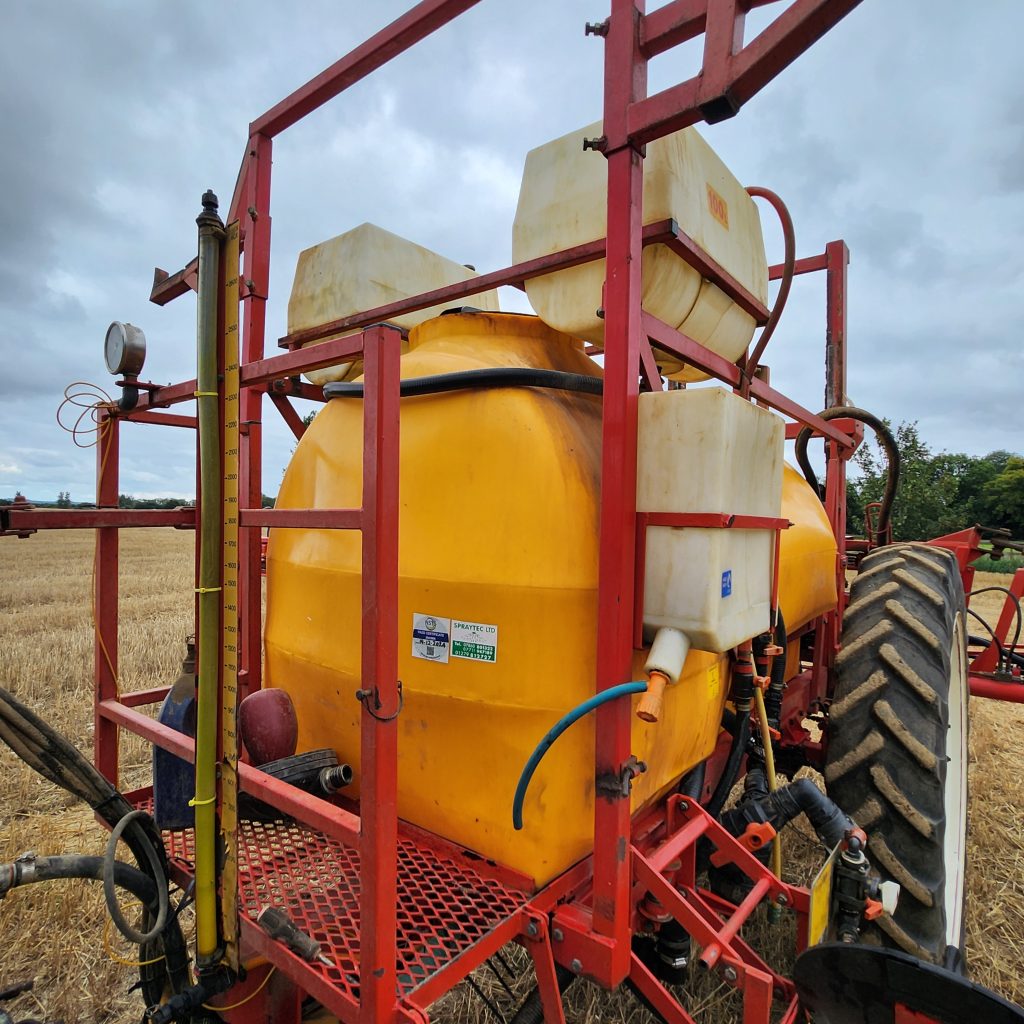 Allman 2600 lts 24/12m Sprayer