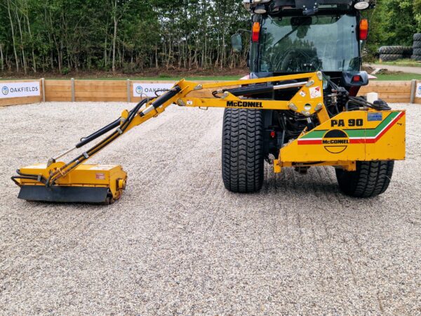 1999 McConnel PA90 Hedge Cutter