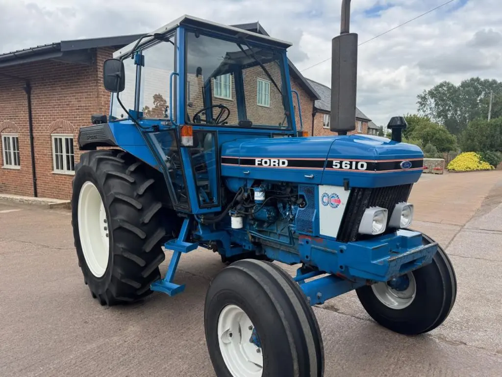 Ford 5610, 1985, 3,976 hours