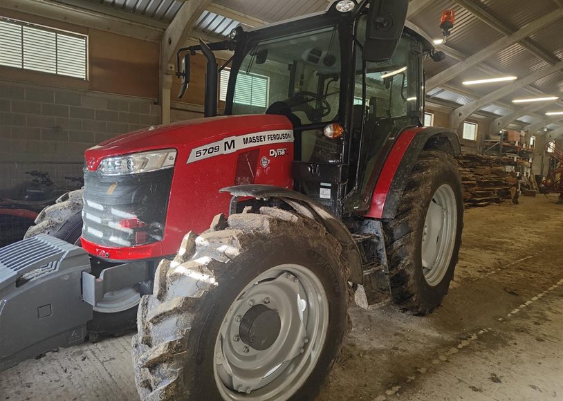 Massey Ferguson 5709M CAB Tractor