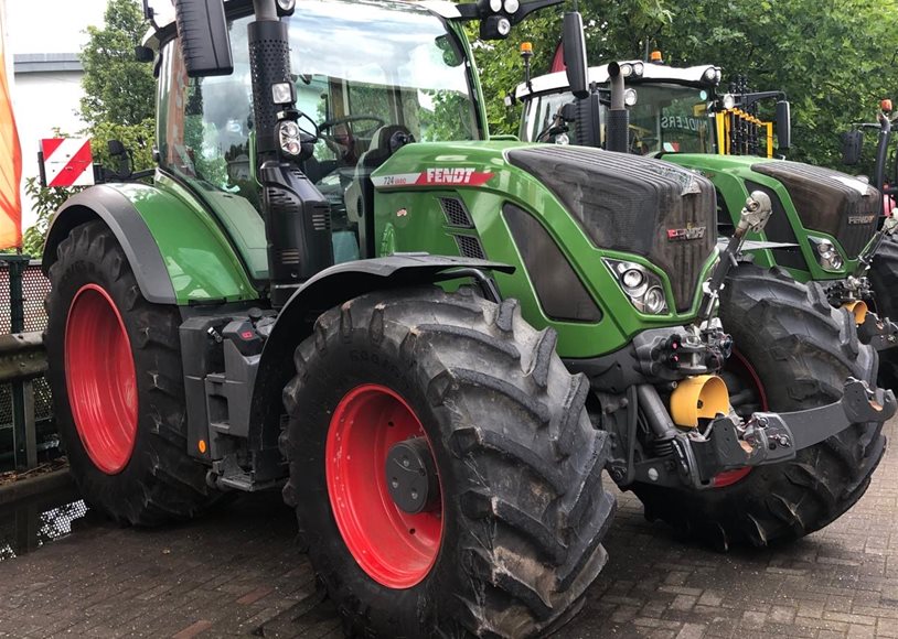 Fendt 724 Tractor