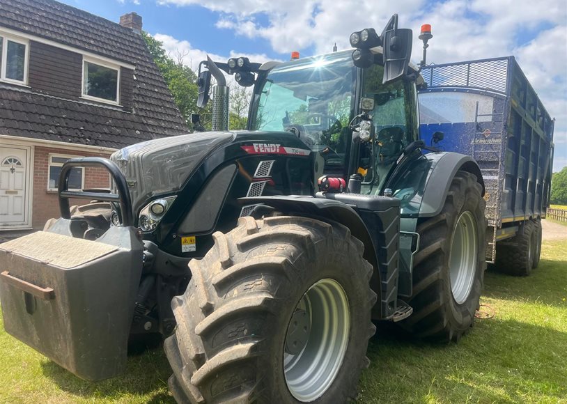 Fendt 724 Tractor
