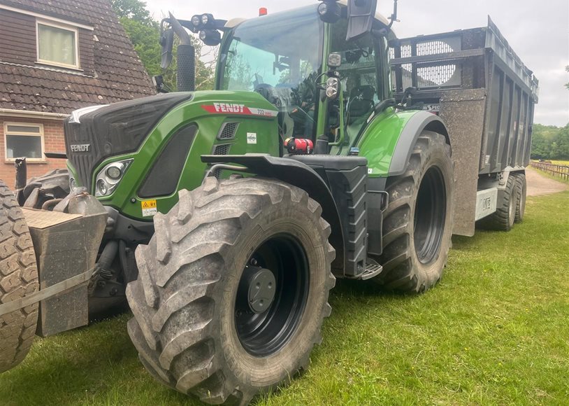 Fendt 722 Tractor