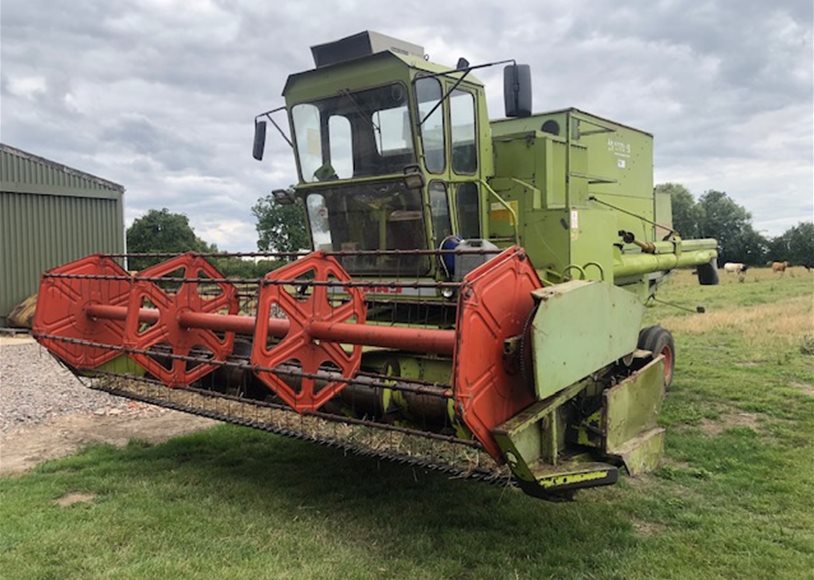 Claas DOMINATOR Combine