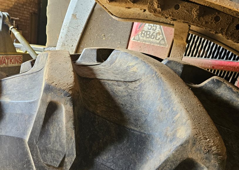 Massey Ferguson 8S.205EXDE Tractor