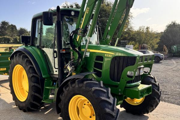 John Deere 6330 C/W JD653 Loader
