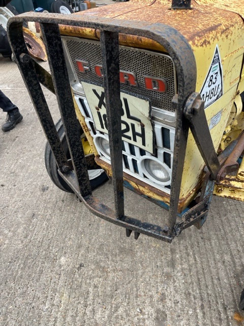 Ford 3000 Light Protector