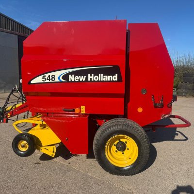 New Holland 548 Round Baler