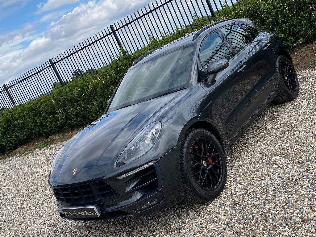 PORSCHE MACAN GTS 5dr PDK