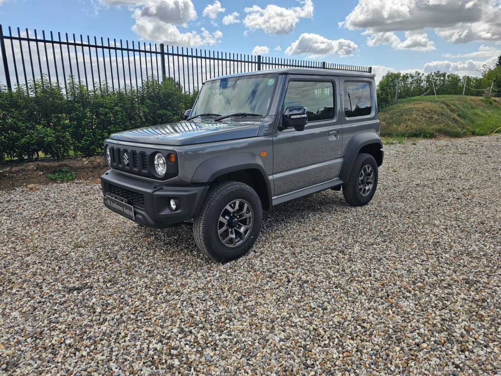 SUZUKI SIERRA Jimny Auto 4×4 . Brand New.