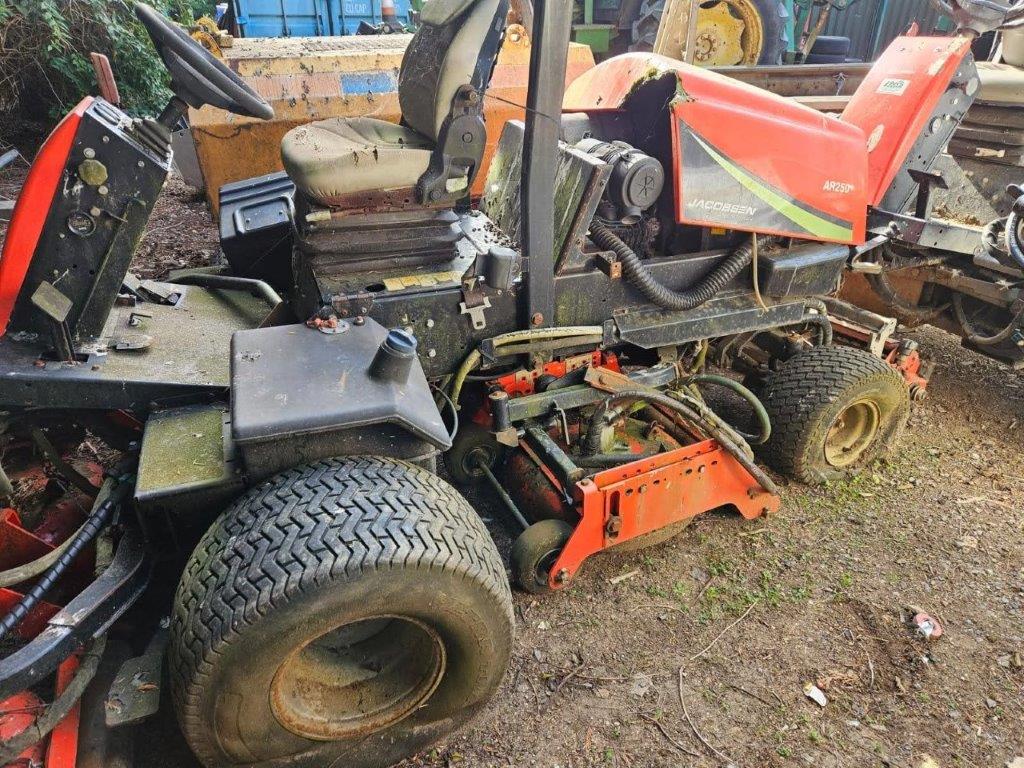 Jacobsen AR 250