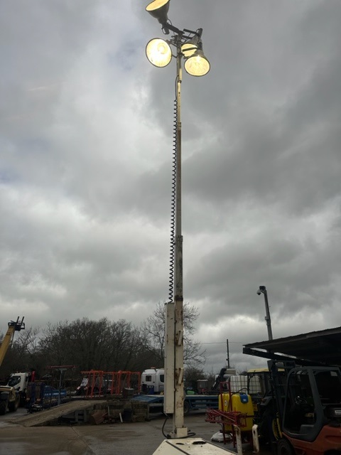 Terex Amida RL400 Towed Lighting Tower
