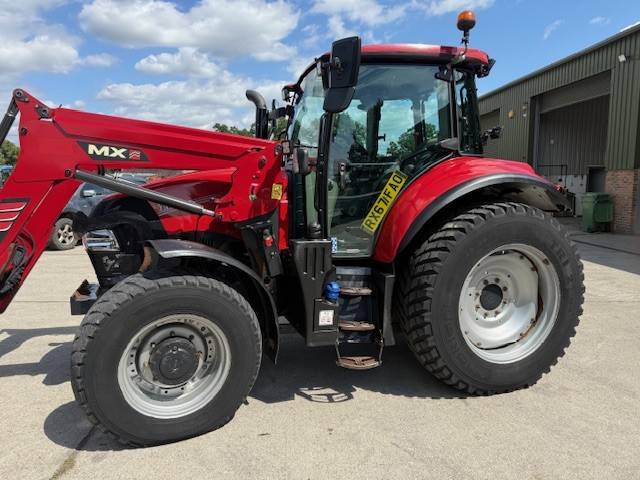 CASE IH LUXXUM 110 C/W CHILTON MXU408 LOADER BUCKET & GRAB