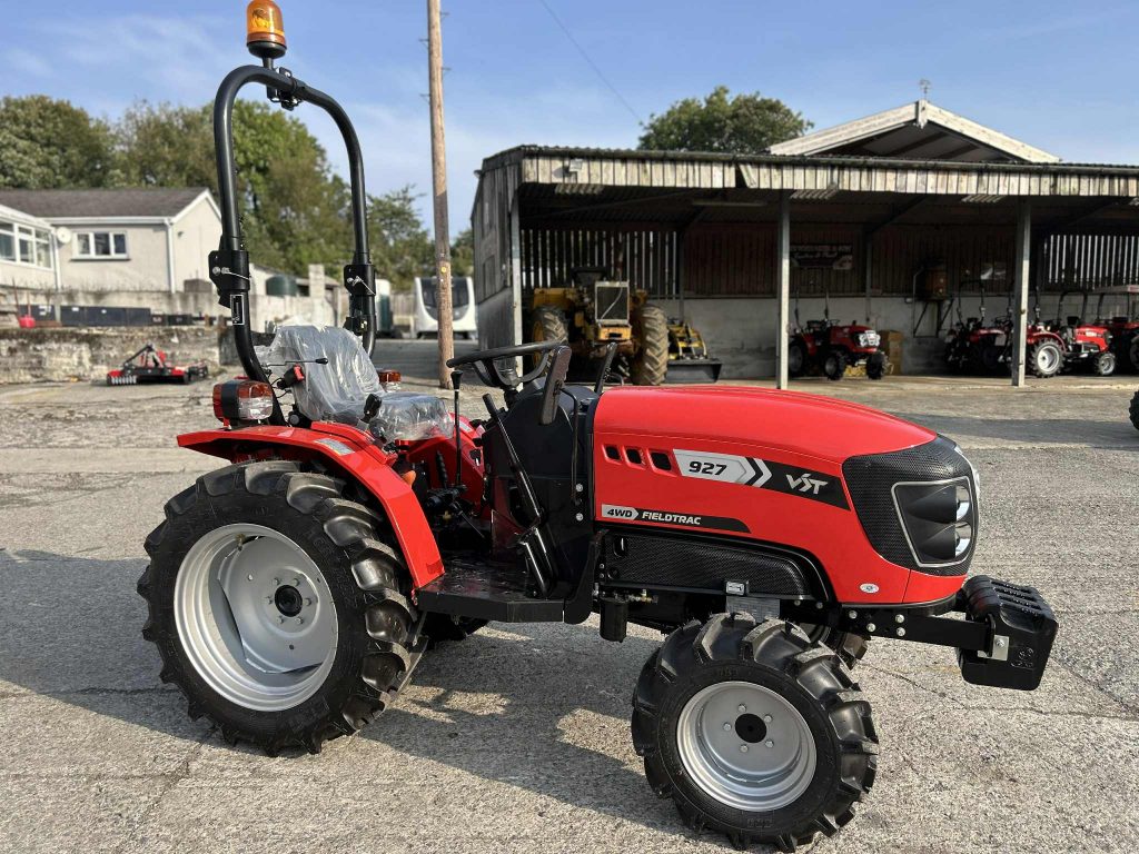 New VST Fieldtrac 927