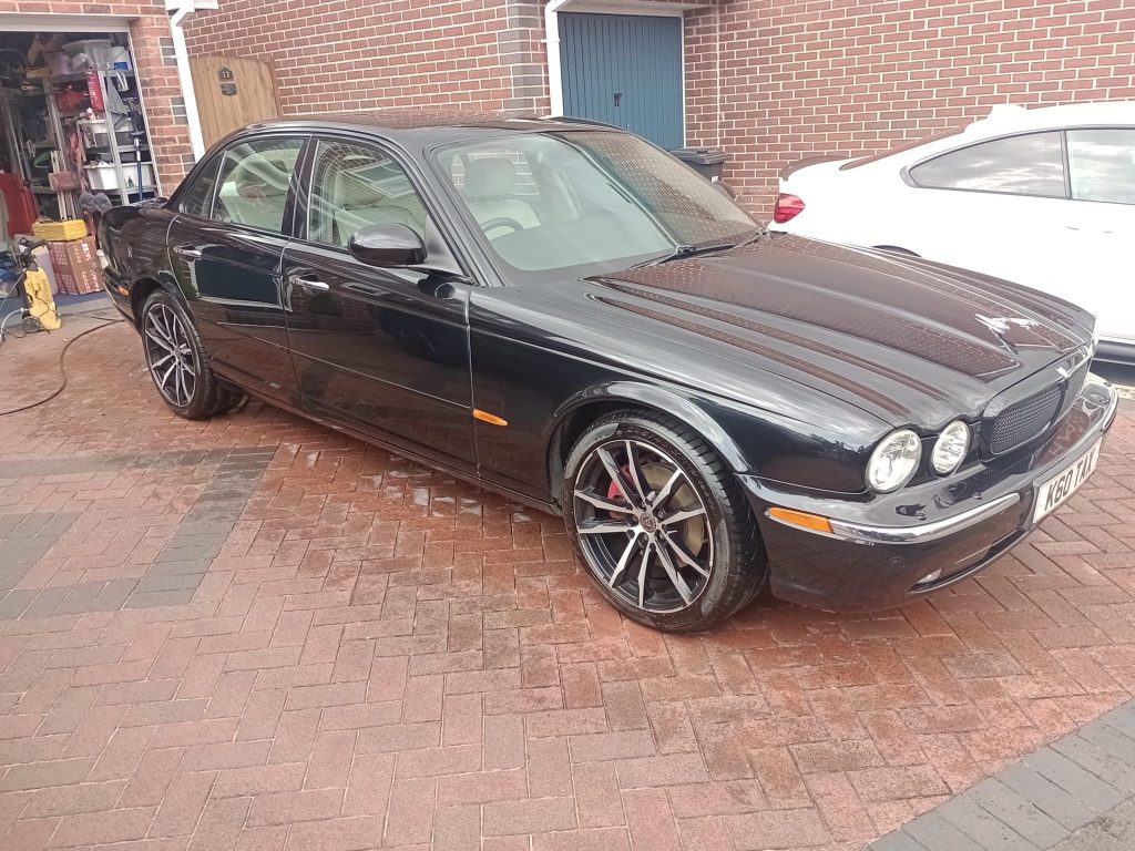 XJ8 V8 Sport Auto