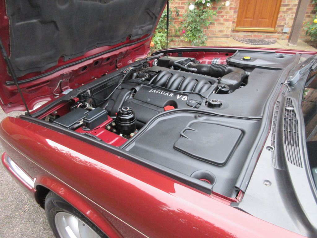 1998 Jaguar XJ8 (X308)