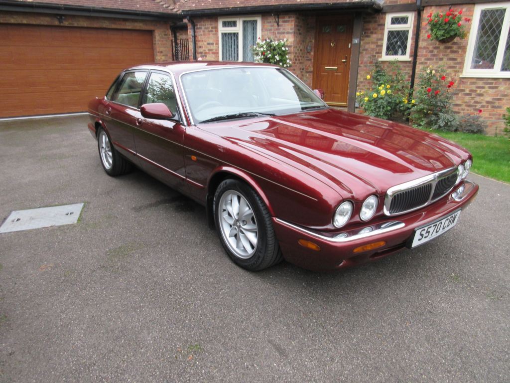 1998 Jaguar XJ8 (X308)