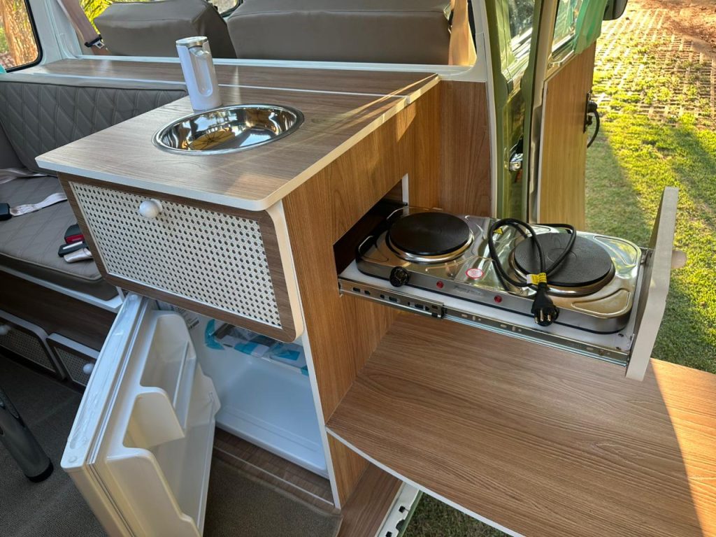 VW T2 baywindow bus camper van 1996