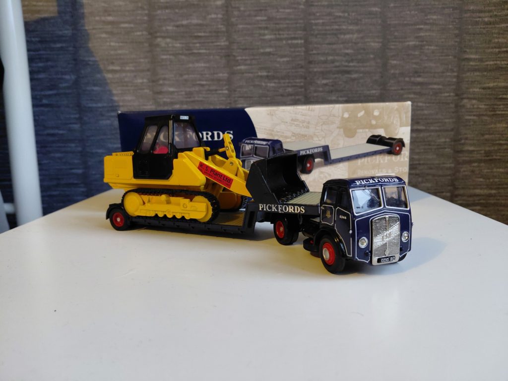 Corgi ERF V low loader