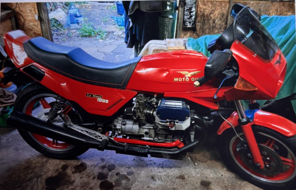 Moto Guzzi Le Mans 1000
